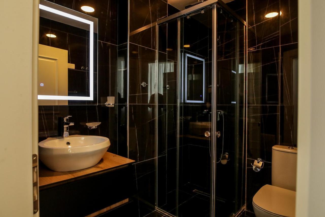Rozafa Blu Hotel Shëngjin Esterno foto