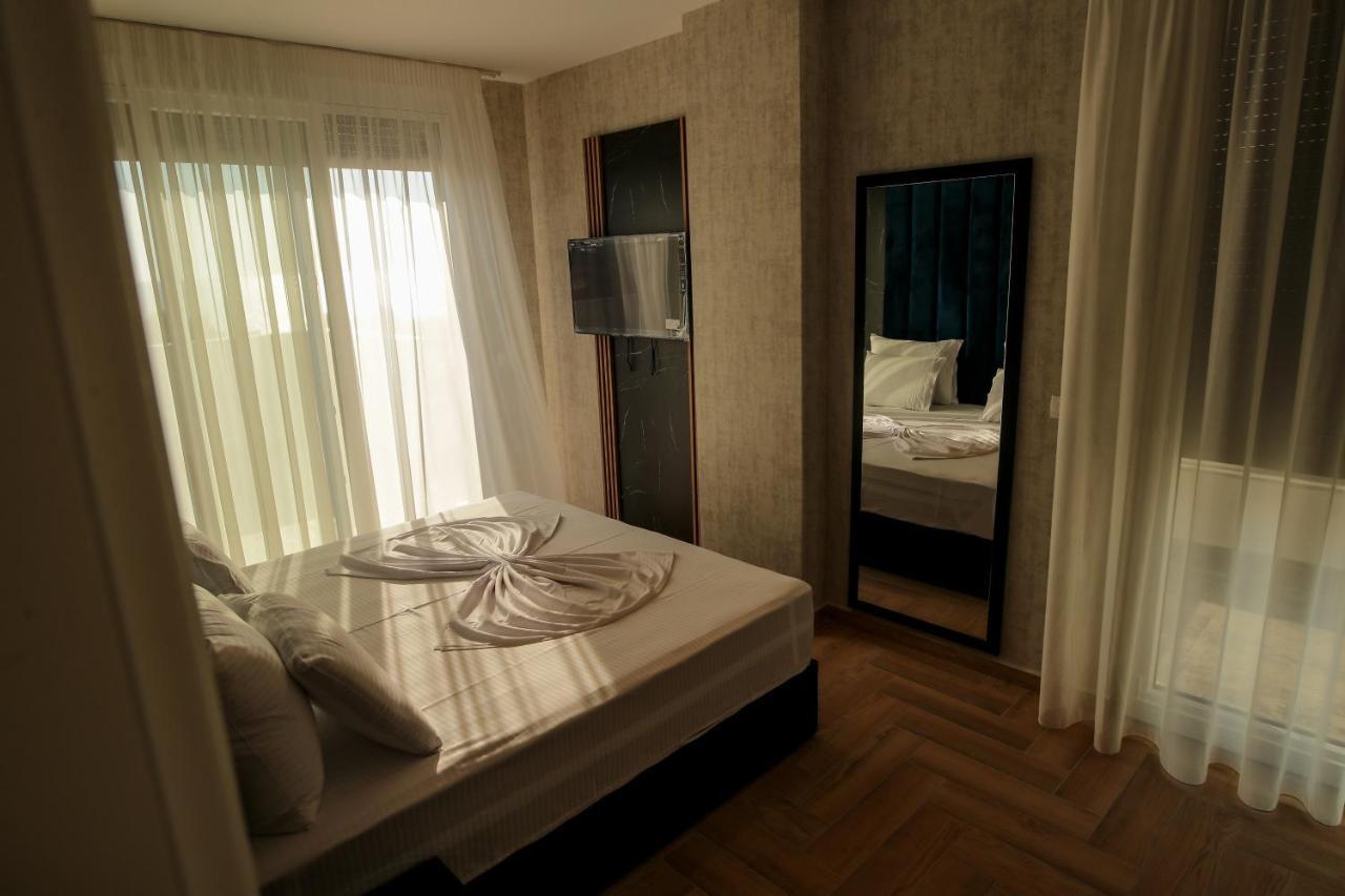 Rozafa Blu Hotel Shëngjin Esterno foto