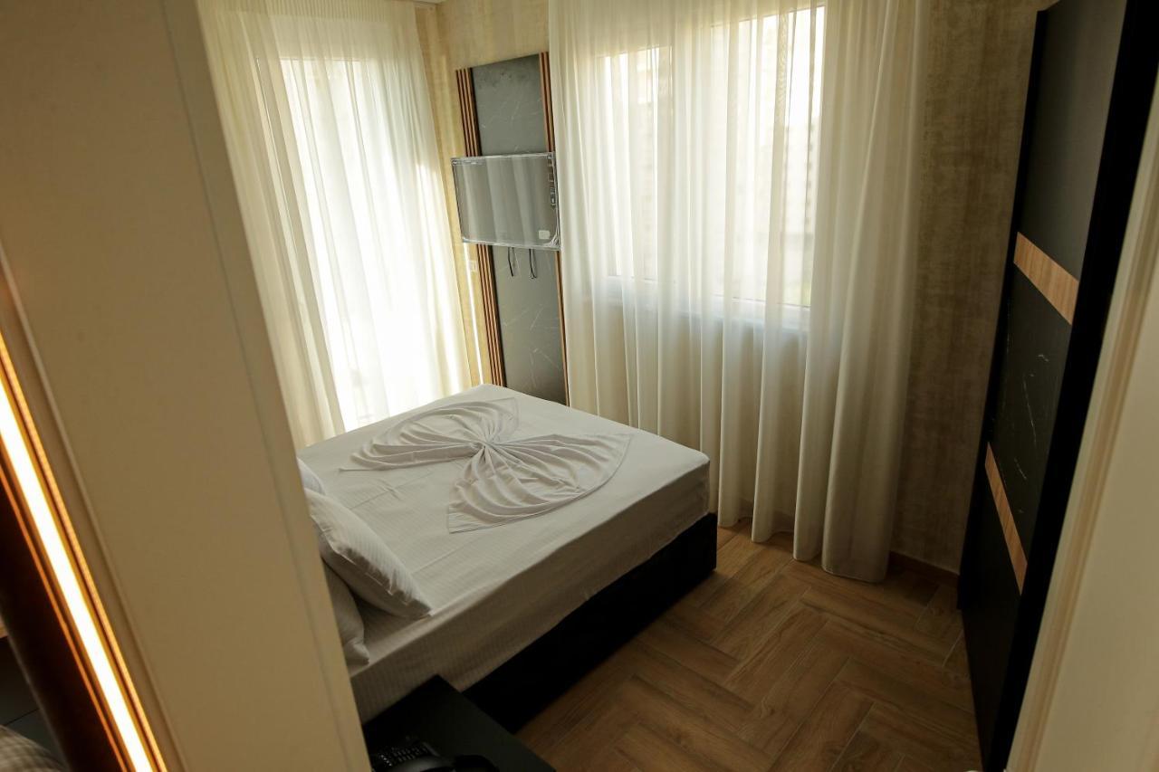 Rozafa Blu Hotel Shëngjin Esterno foto