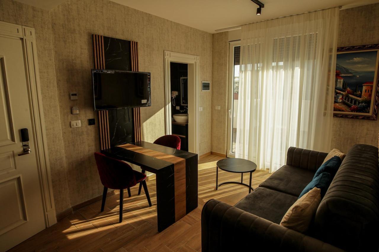 Rozafa Blu Hotel Shëngjin Esterno foto